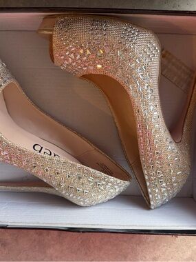 Sparkle Embellished Gold Women’s High Heels